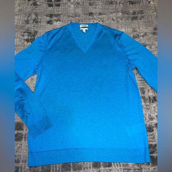 COS Men’s casual sweater. Size Large. - Picture 3 of 9
